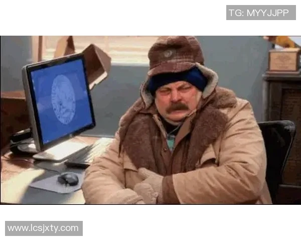 怕冷的足球明星揭秘他们如何应对寒冷天气与赛场挑战